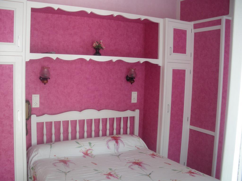 Bed and Breakfast A L'Abri Des Vents Сен-Жан-ле-Тома Номер фото
